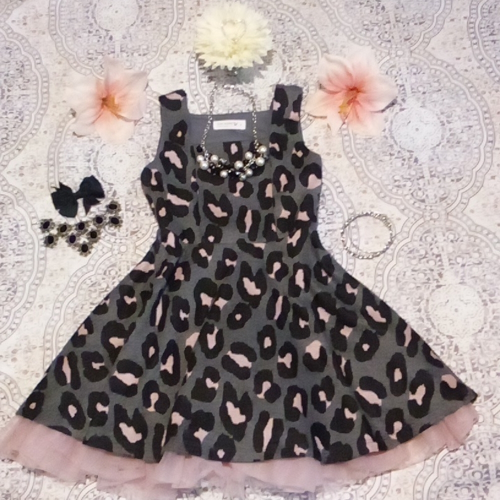 Girls dress - Picture 2 of 9